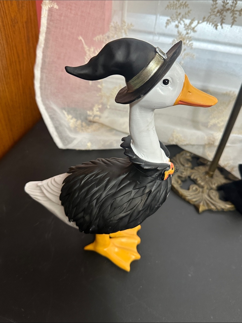 Sweet street Halloween duck decor - Picture 3 of 4